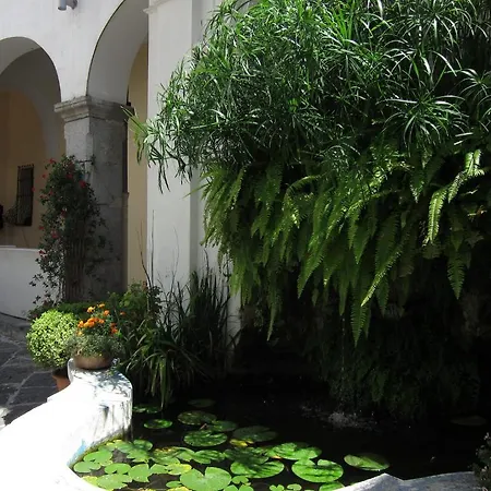 Ave Gratia Plena 旅馆